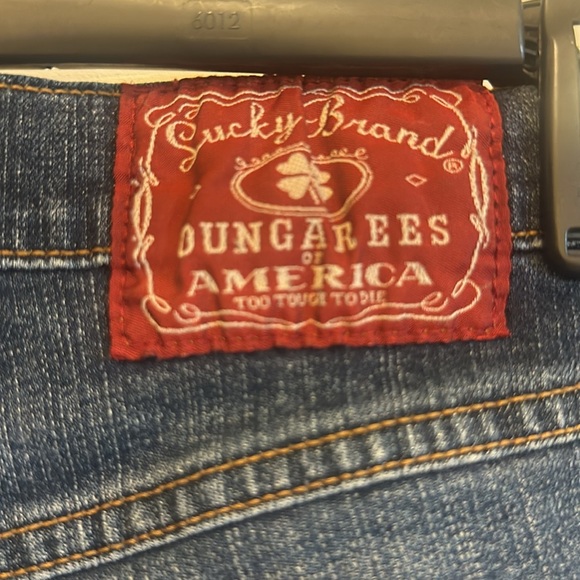 Lucky Brand Ladies Jeans - Size 27 Regular, Good Condition. - Picture 6 of 10